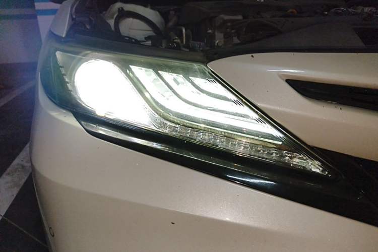 Used Toyota Camry 2018 2.5S Fēngshàng Edition Right Front Headlight
