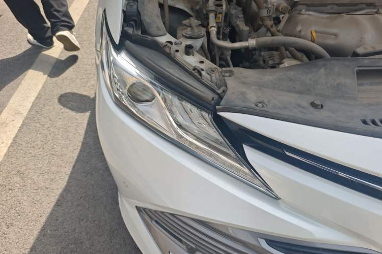 Used Toyota Camry 2018 2.0G Luxury Edition Right Front Headlight