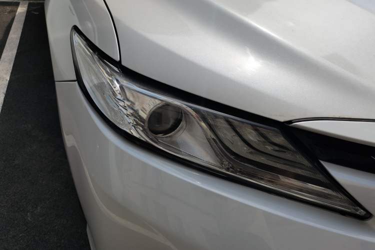 Used Toyota Camry 2018 2.5G Luxury Edition Right Front Headlight