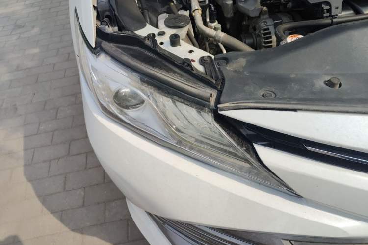 Used Toyota Camry 2018 2.5G Luxury Edition Right Front Headlight