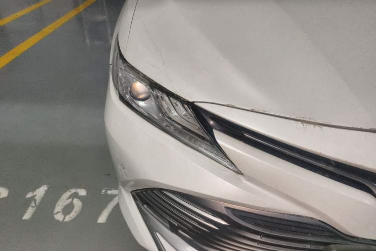 Used Toyota Camry 2018 2.0G Luxury Edition Right Front Headlight