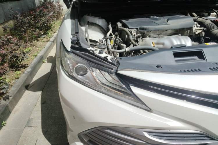 Used Toyota Camry 2018 2.0G Luxury Edition Right Front Headlight