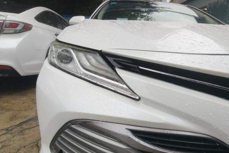 Used Toyota Camry 2018 2.5G Luxury Edition Right Front Headlight