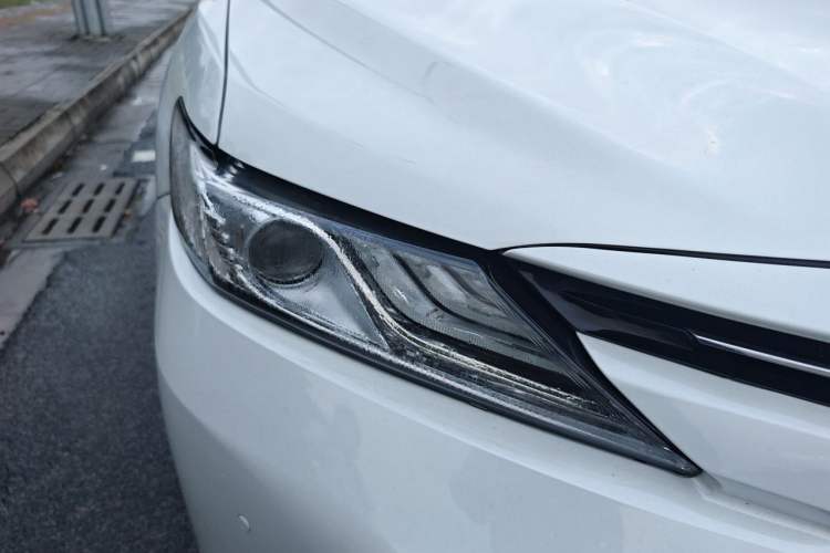 Used Toyota Camry 2018 2.0G Luxury Edition Right Front Headlight
