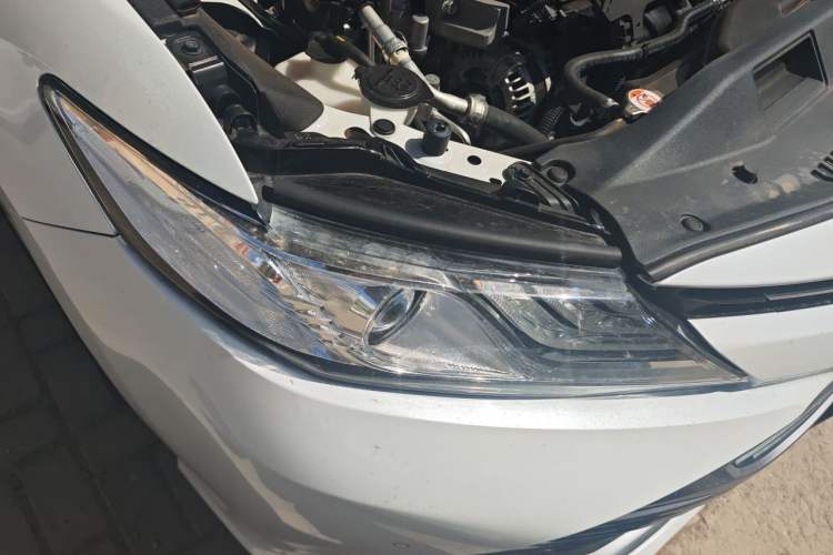 Used Toyota Camry 2018 2.5G Luxury Edition Right Front Headlight