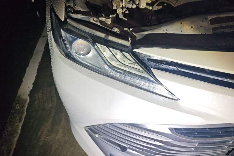 Used Toyota Camry 2018 2.5G Luxury Edition Right Front Headlight