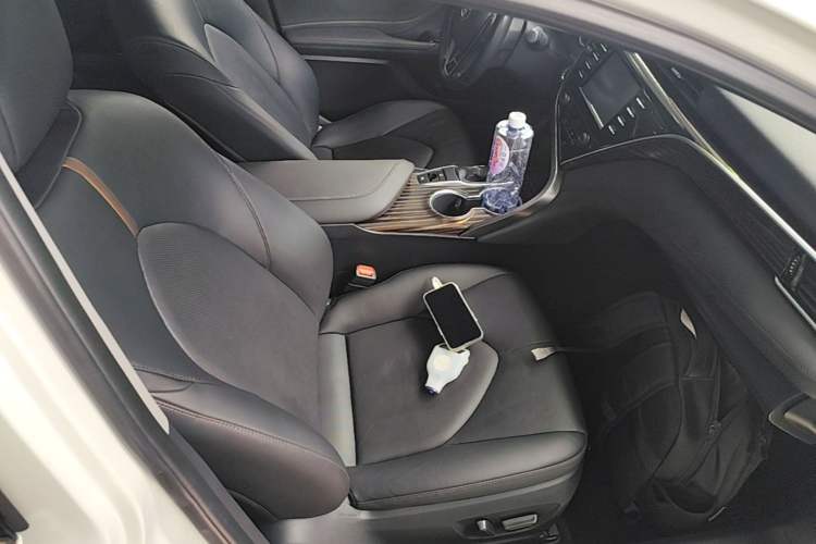 Used Toyota Camry 2018 2.0G Luxury Edition Right Front Seat
