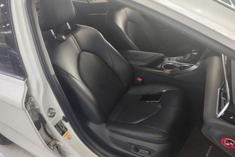 Used Toyota Camry 2018 2.5G Luxury Edition Right Front Seat