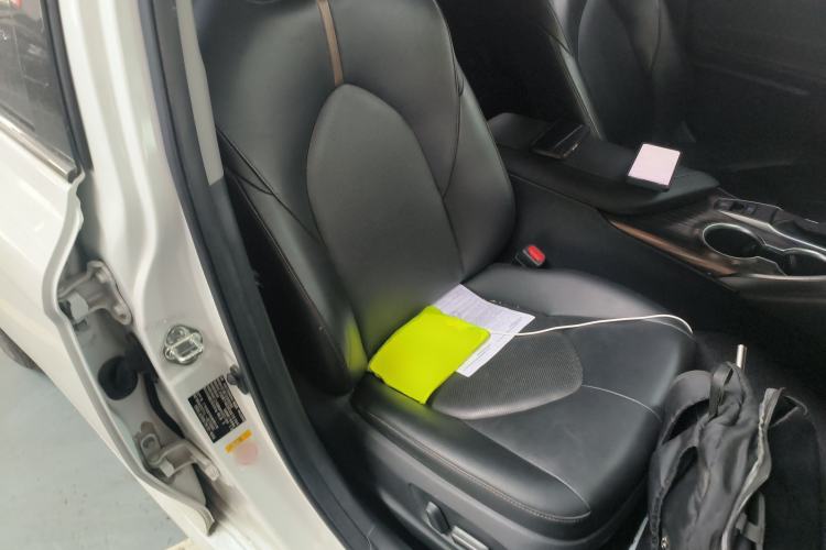 Used Toyota Camry 2018 2.0G Luxury Edition Right Front Seat