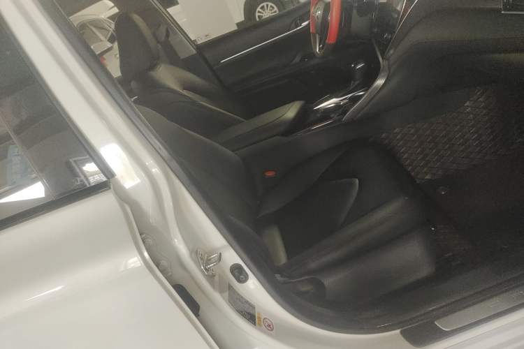 Used Toyota Camry 2018 2.0S FENGSHANG Edition Right Front Seat
