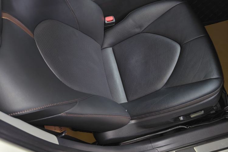 Used Toyota Camry 2018 2.5G Luxury Edition Right Front Seat