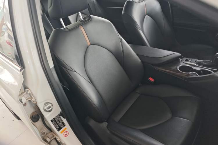 Used Toyota Camry 2018 2.0G Luxury Edition Right Front Seat