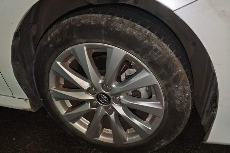 Used Toyota Camry 2018 2.0G Luxury Edition Right Front Wheel Hub
