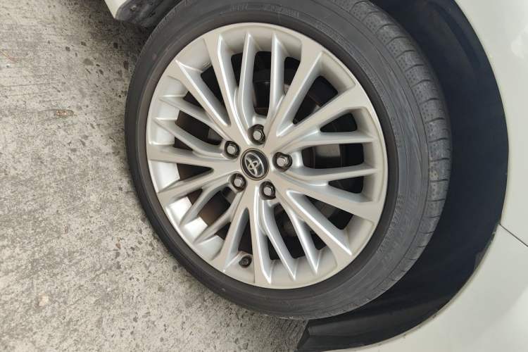 Used Toyota Camry 2018 2.5G Luxury Edition Right Front Wheel Hub