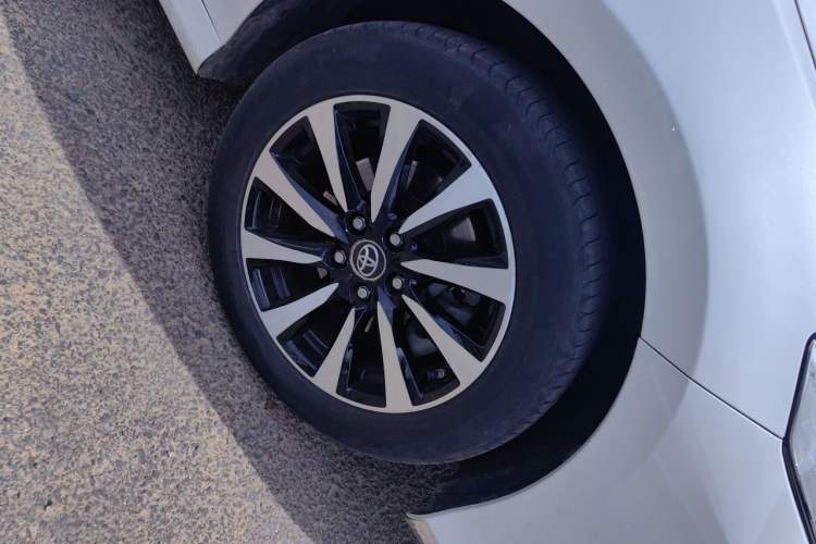 Used Toyota Camry 2018 2.0G Luxury Edition Right Front Wheel Hub