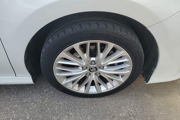 Used Toyota Camry 2018 2.5G Luxury Edition Right Front Wheel Hub