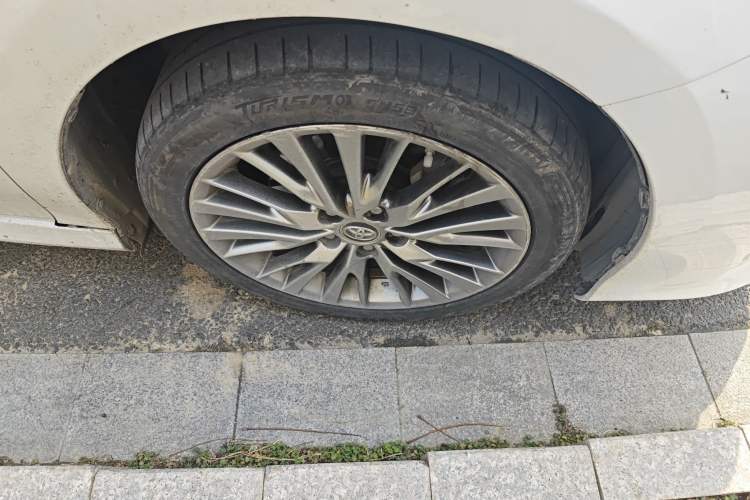 Used Toyota Camry 2018 Dual-Engine 2.5 HG Luxury Edition Right Front Wheel Hub