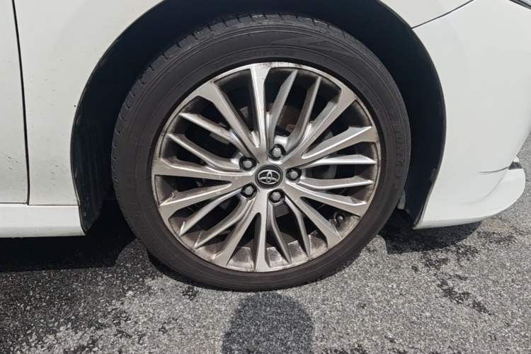 Used Toyota Camry 2018 2.5G Luxury Edition Right Front Wheel Hub