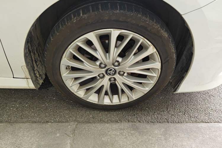 Used Toyota Camry 2018 2.5G Luxury Edition Right Front Wheel Hub