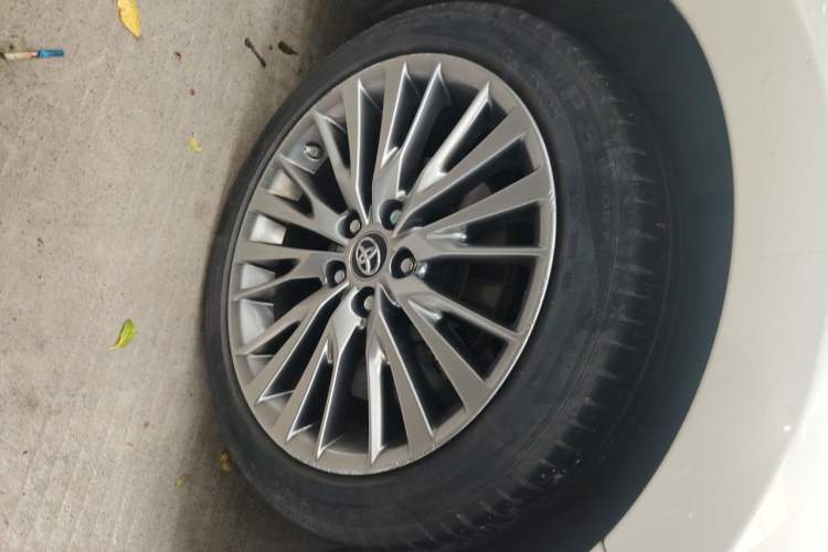 Used Toyota Camry 2018 Dual-Engine 2.5 HG Luxury Edition Right Front Wheel Hub