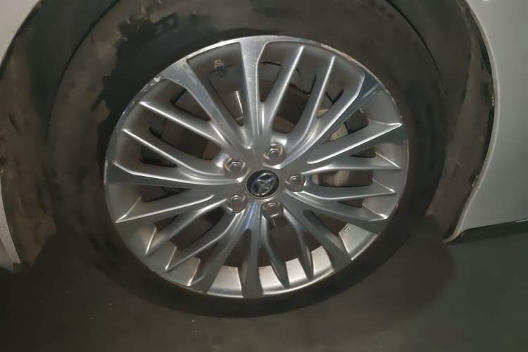 Used Toyota Camry 2018 2.5G Luxury Edition Right Front Wheel Hub