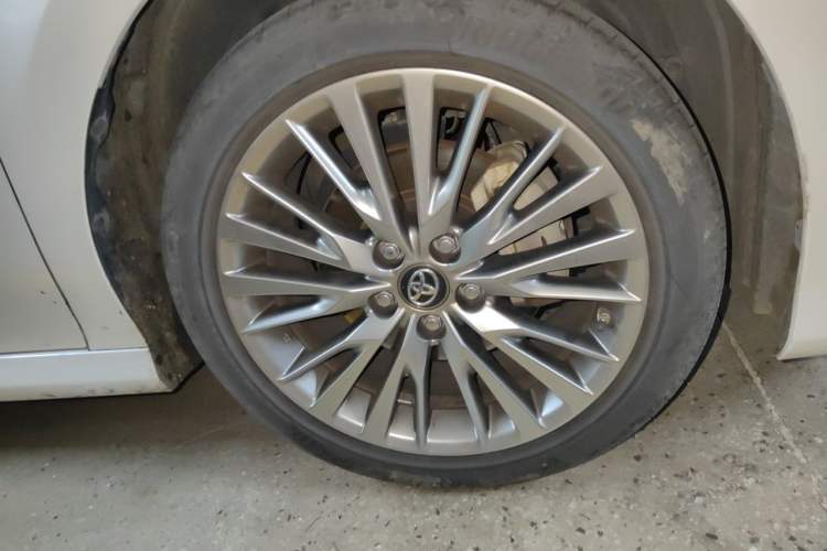 Used Toyota Camry 2018 Dual-Engine 2.5 HG Luxury Edition Right Front Wheel Hub