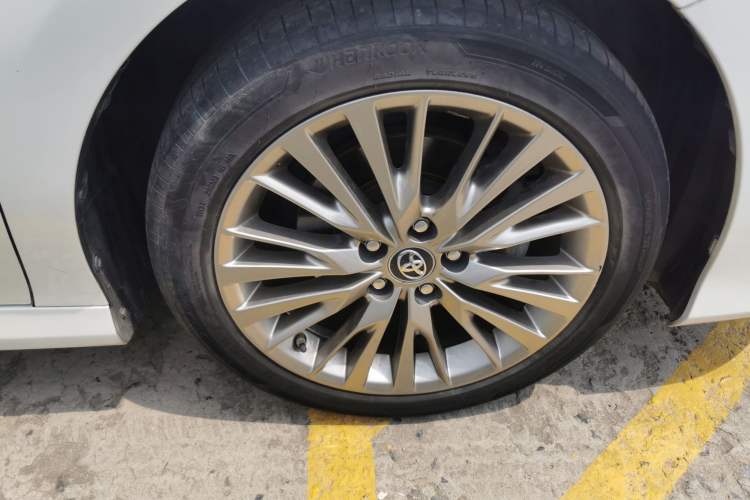 Used Toyota Camry 2018 Dual-Engine 2.5 HG Luxury Edition Right Front Wheel Hub