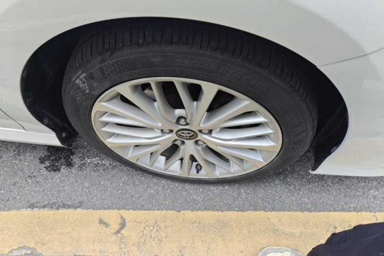 Used Toyota Camry 2018 2.5G Luxury Edition Right Front Wheel Hub