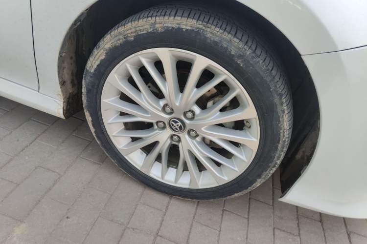 Used Toyota Camry 2018 2.5G Luxury Edition Right Front Wheel Hub