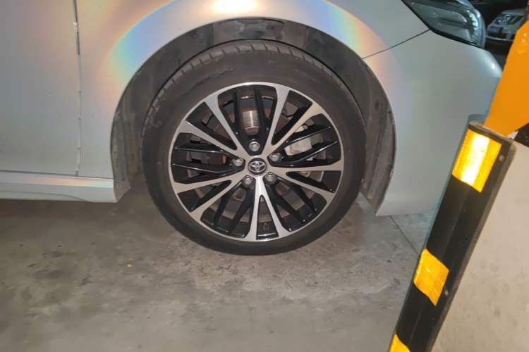 Used Toyota Camry 2018 2.5S Fēngshàng Edition Right Front Wheel Hub