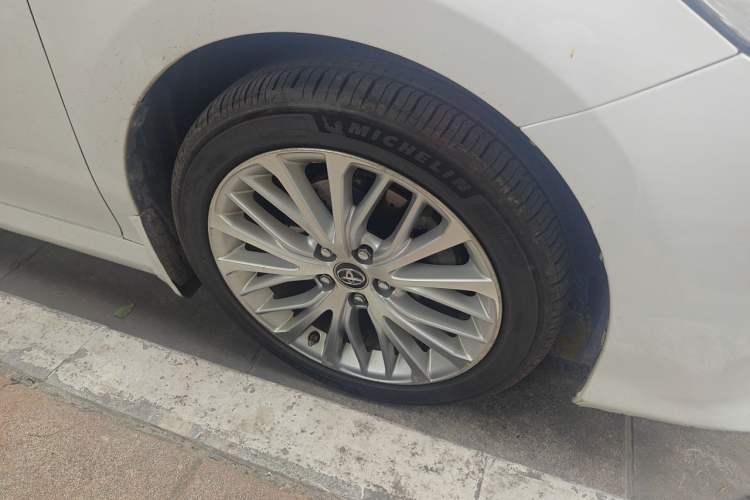Used Toyota Camry 2018 2.5G Luxury Edition Right Front Wheel Hub