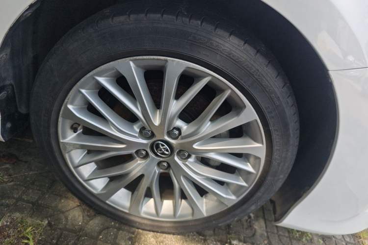 Used Toyota Camry 2018 2.5G Luxury Edition Right Front Wheel Hub