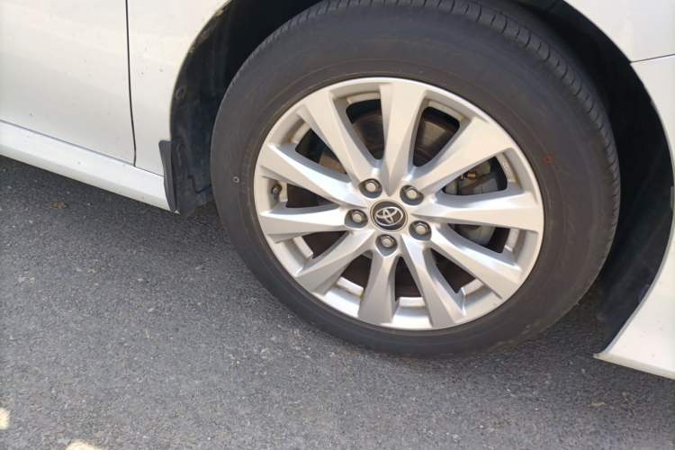 Used Toyota Camry 2018 2.0G Luxury Edition Right Front Wheel Hub