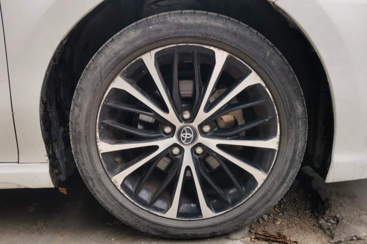Used Toyota Camry 2018 2.5S Fēngshàng Edition Right Front Wheel Hub