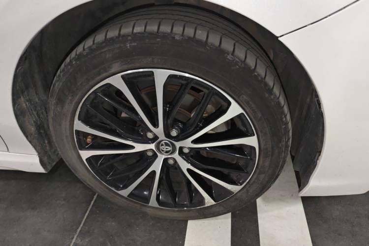 Used Toyota Camry 2018 2.5S Fēngshàng Edition Right Front Wheel Hub
