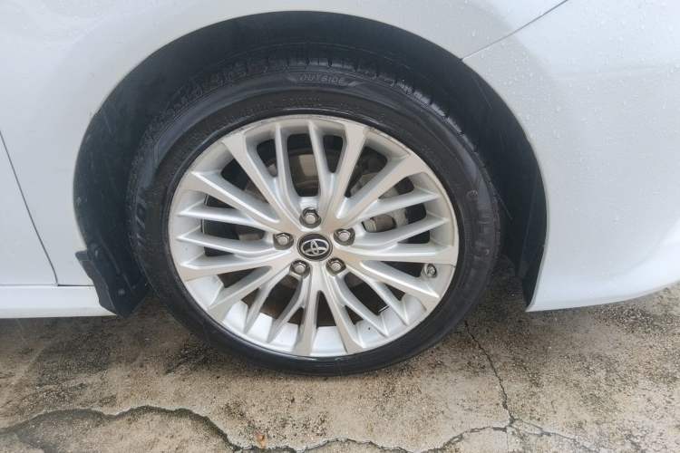 Used Toyota Camry 2018 2.5G Luxury Edition Right Front Wheel Hub