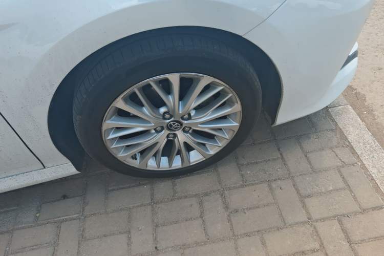 Used Toyota Camry 2018 2.5G Luxury Edition Right Front Wheel Hub