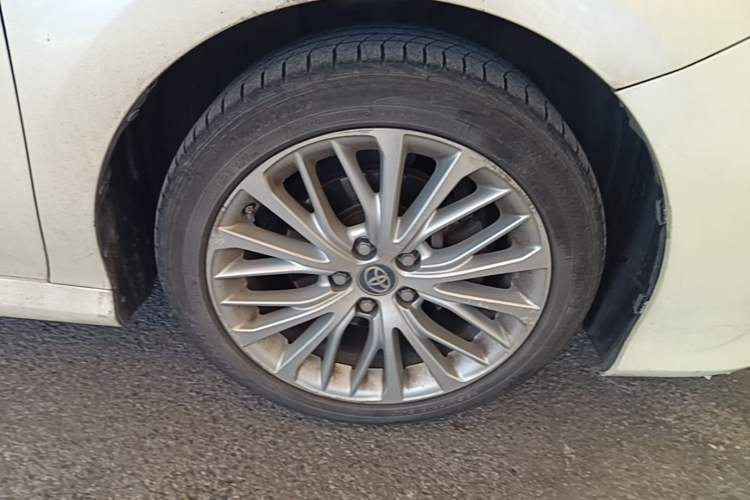 Used Toyota Camry 2018 2.5G Luxury Edition Right Front Wheel Hub
