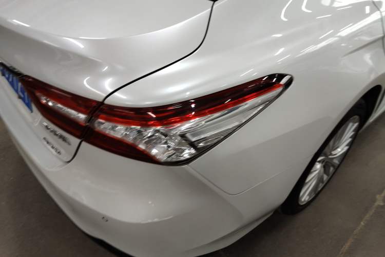 Used Toyota Camry 2018 2.5G Luxury Edition Right Rear Taillight