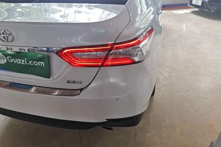 Used Toyota Camry 2018 2.5G Luxury Edition Right Rear Taillight