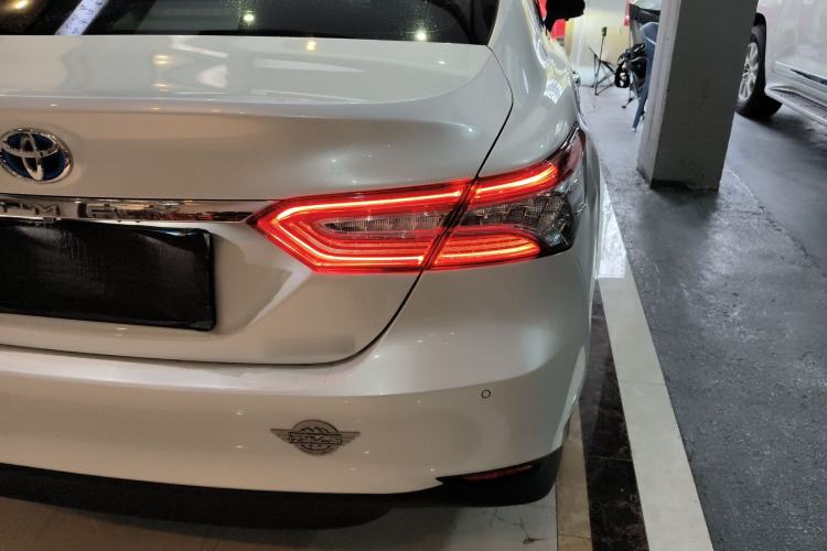 Used Toyota Camry 2018 Dual-Engine 2.5 HG Luxury Edition Right Rear Taillight