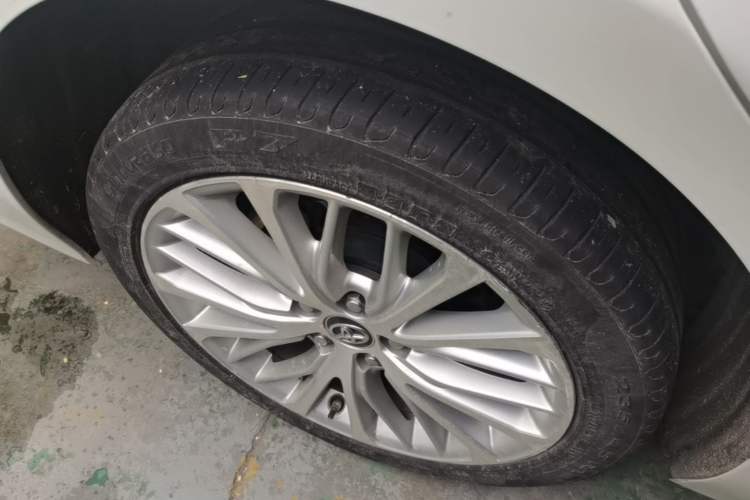 Used Toyota Camry 2018 2.5G Luxury Edition Right Rear Wheel Hub