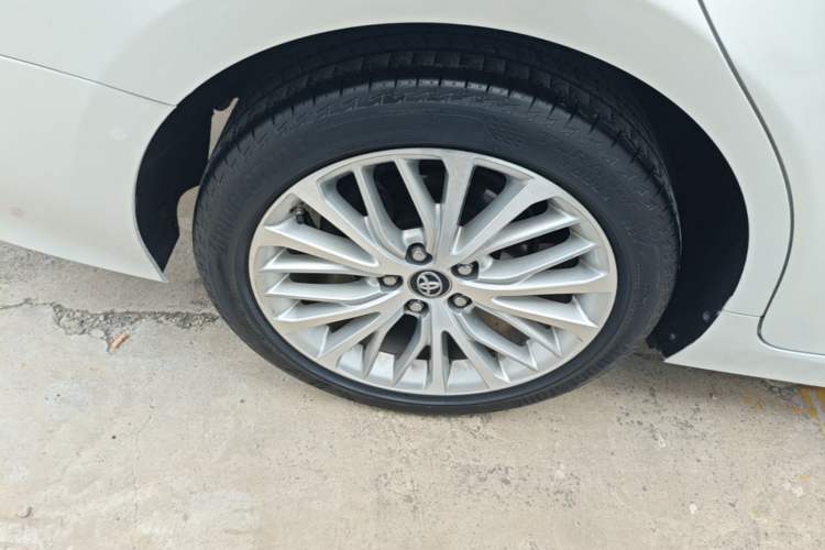 Used Toyota Camry 2018 2.5G Luxury Edition Right Rear Wheel Hub