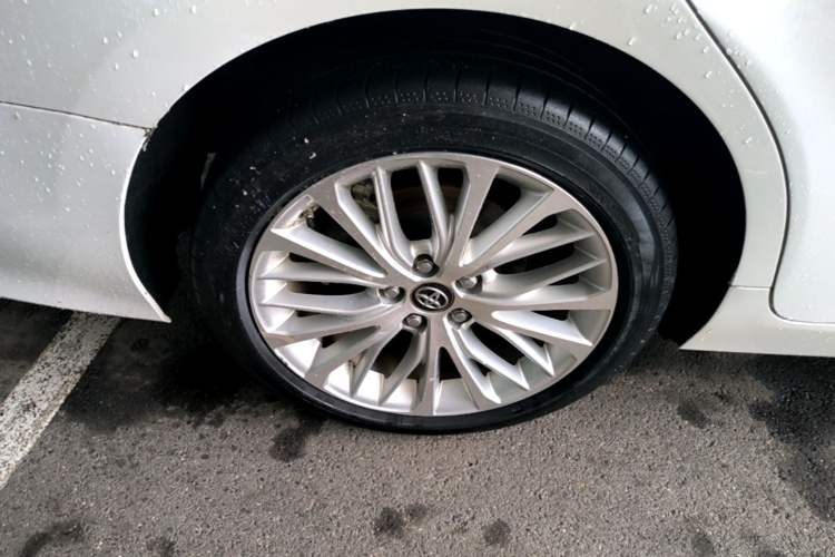 Used Toyota Camry 2018 2.5G Luxury Edition Right Rear Wheel Hub