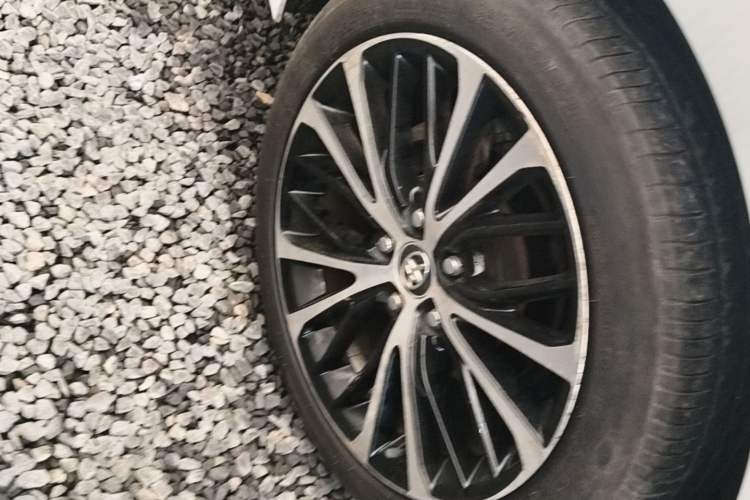Used Toyota Camry 2018 2.0S FENGSHANG Edition Right Rear Wheel Hub