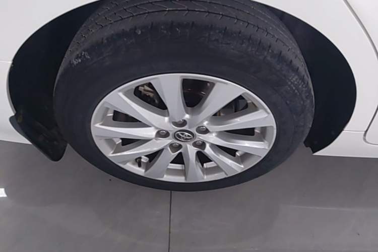 Used Toyota Camry 2018 2.0G Luxury Edition Right Rear Wheel Hub