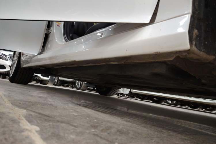 Used Toyota Camry 2018 2.5G Luxury Edition Right Side Sill