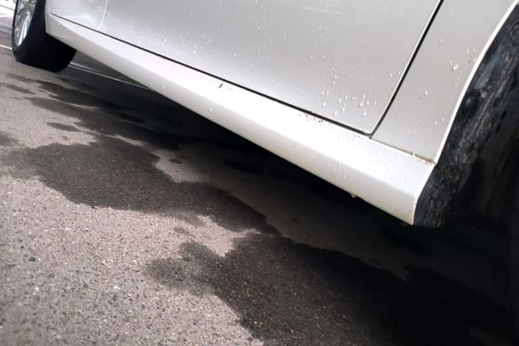 Used Toyota Camry 2018 2.5G Luxury Edition Right Side Sill