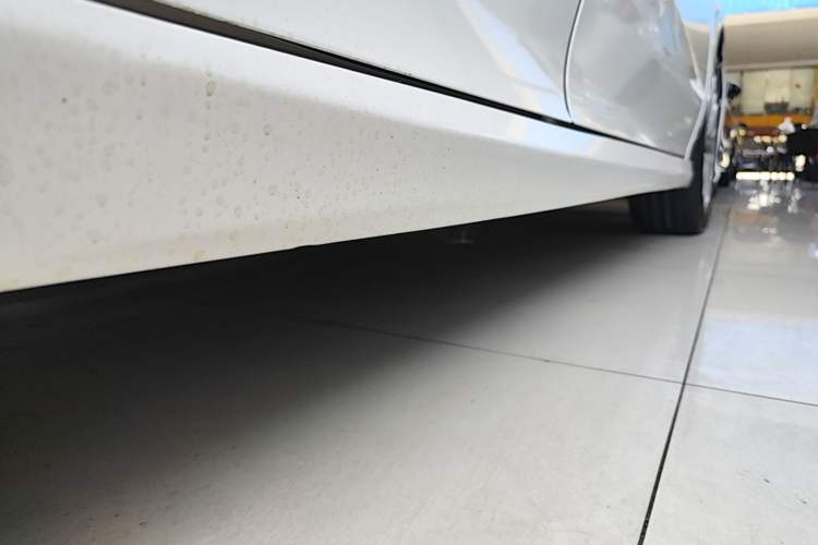 Used Toyota Camry 2018 2.5G Luxury Edition Right Side Sill