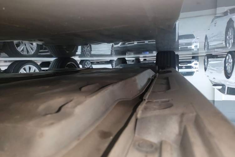 Used Toyota Camry 2018 2.5G Luxury Edition Right Side Sill